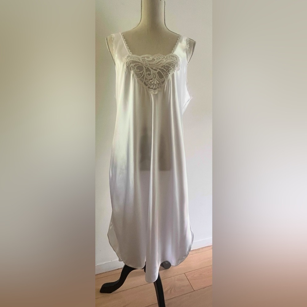 90s Satin Nightgown White Lace Chemise Nightie LARGE